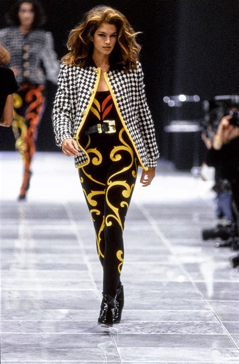 gianni versace fall 1991|versace runway show 1991.